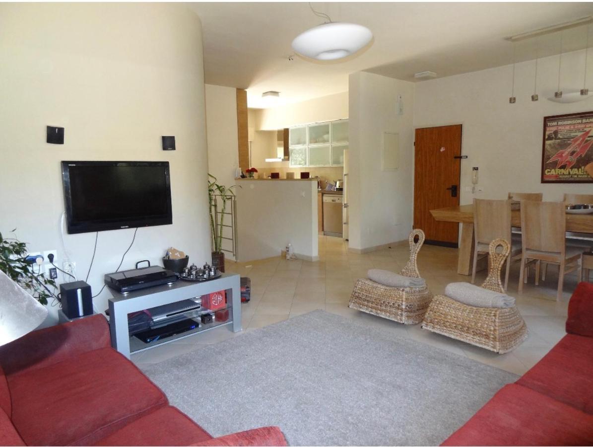 القدس 1 Or 2 Rooms With Breakfast And Parking المظهر الخارجي الصورة